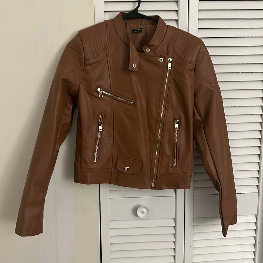 Brown beautiful jacket for spring or winter